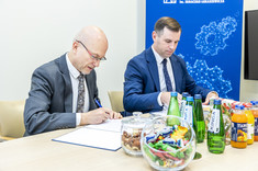 Od Lewej: prof. J. Sęp, mgr J. Dzik, 