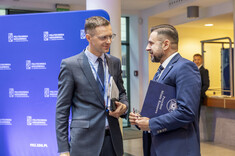 Od lewej: dr hab. M. Ruszel, prof. PRz, K. Stańko,